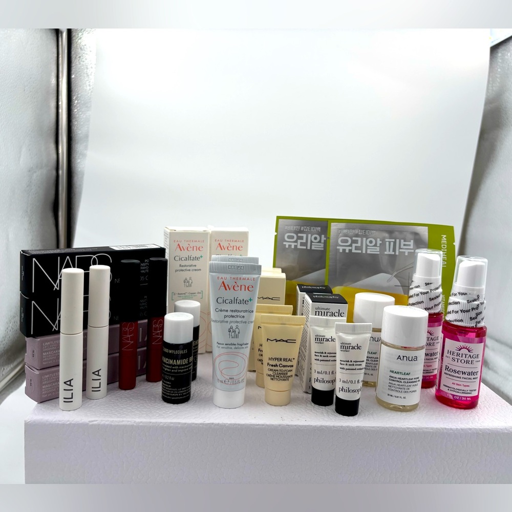 NWT massive ILIA NARS Avene MAC Good Molecules deluxe mini 18 pcs bundle